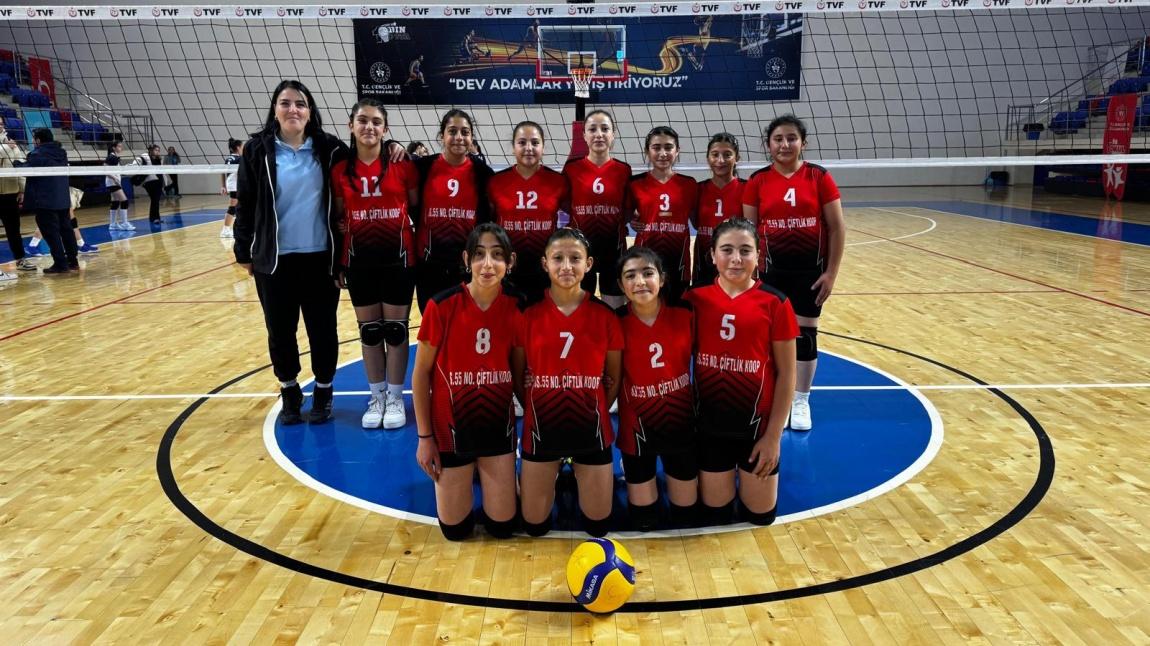 Voleybolda İl 3.sü Olduk